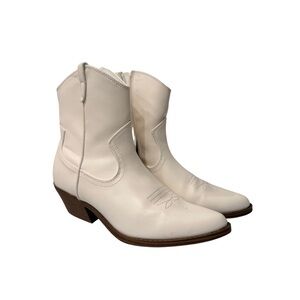 No Boundaries White Western Boots – Size 8